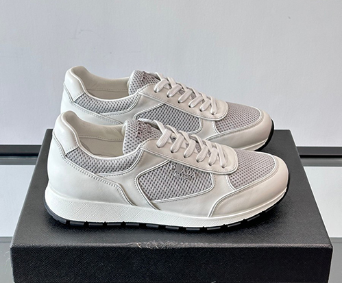 プラダ スーパーコピーメンズ プラックス 2.0 リナイロン＆スエード スニーカー