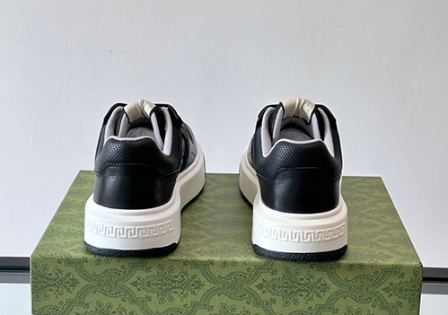 グッチ スーパーコピーGG メンズ ロゴ スニーカー