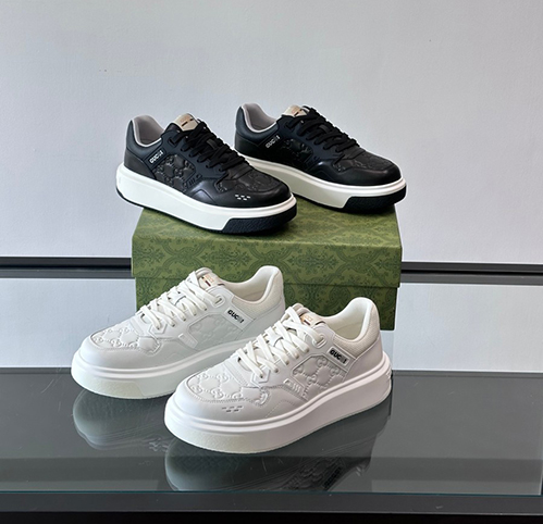 グッチ スーパーコピーGG メンズ ロゴ スニーカー