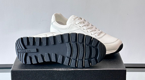 プラダ スーパーコピーメンズ プラックス 2.0 リナイロン＆スエード スニーカー