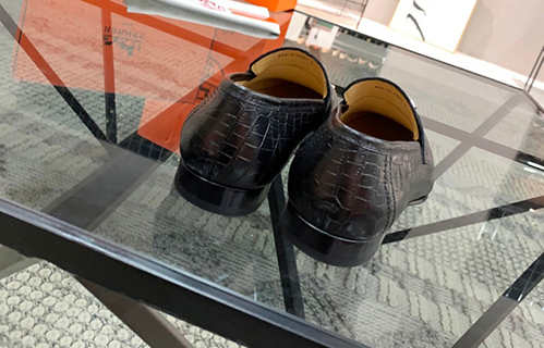 エルメスメンズ シューズ足にフィットしやすい美しいラスト（木型）設計