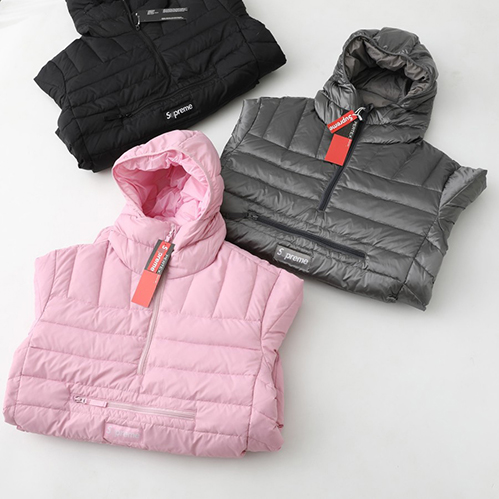 シュプリーム保温性が高くダウンジャケット