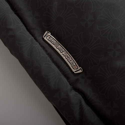 クロムハーツスーパーコピー中綿入りで保温性に優れ