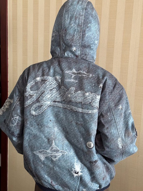 シュプリームシンプルなジャケット