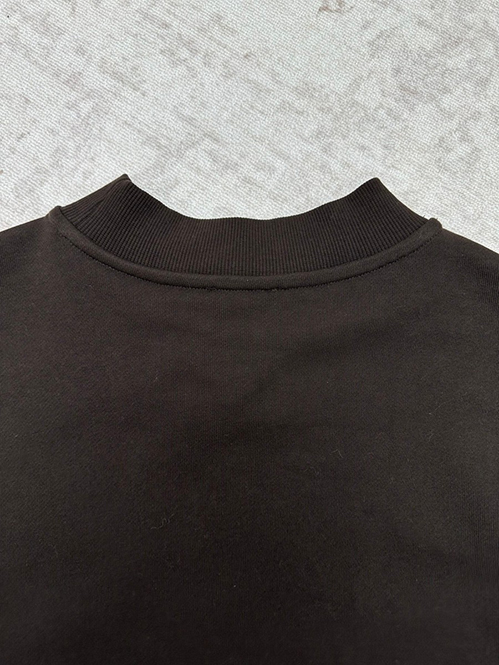 セリーヌスーパーコピーレディース 長袖ミニマルデザインが魅力