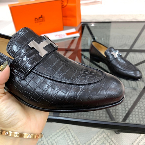 エルメスメンズ シューズ足にフィットしやすい美しいラスト（木型）設計