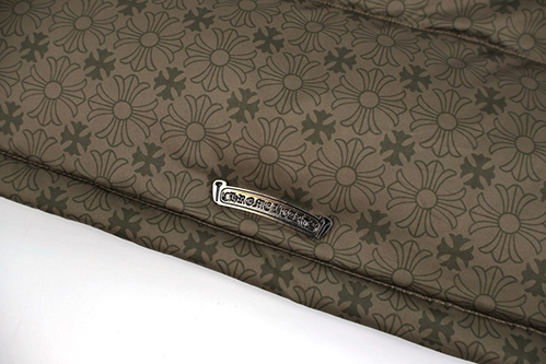 クロムハーツスーパーコピー中綿入りで保温性に優れ