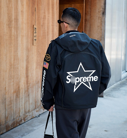 シュプリーム+VANSON LEATHERSパーカー フードジャケット　アウター