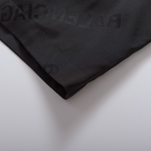 バレンシアガスーパーコピー ジャケット軽量で耐久性