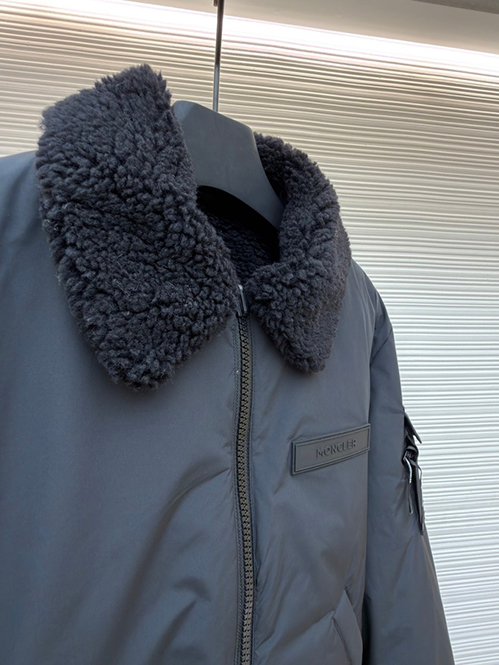 モンクレールスーパーコピー風デザイン