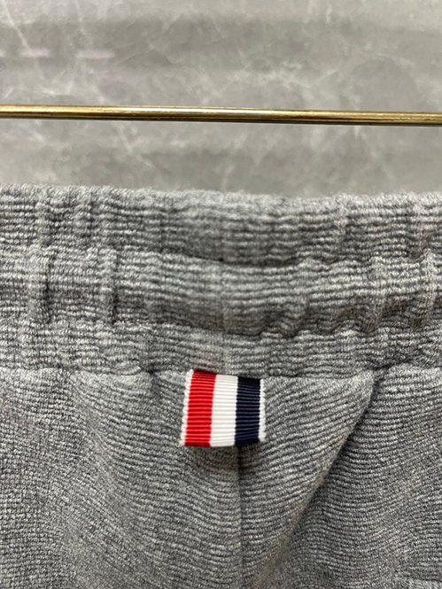 トム ブラウンスーパーコピー スウェットパンツブランドを象徴する