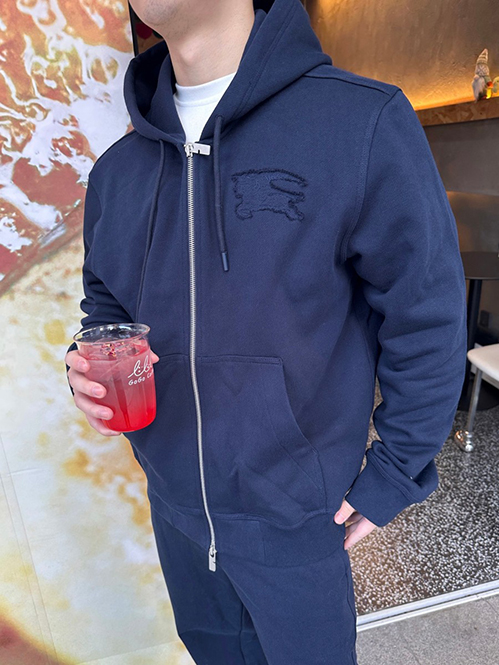 バーバリースーパーコピーらしい上品さとカジュアル