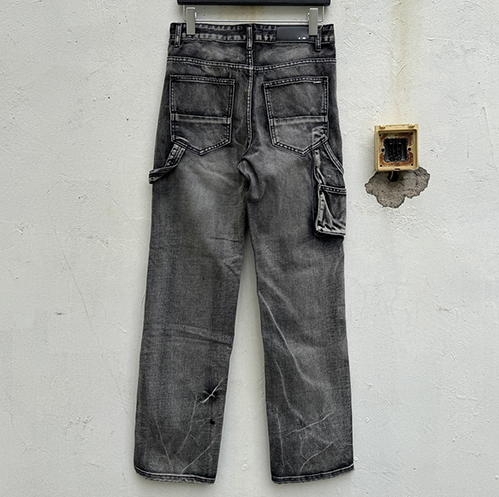 アミリ デニムパンツ個性を重視