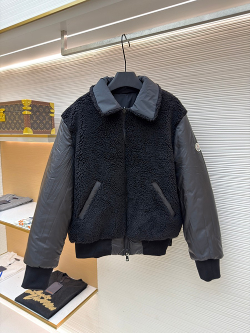 モンクレールスーパーコピー風デザイン