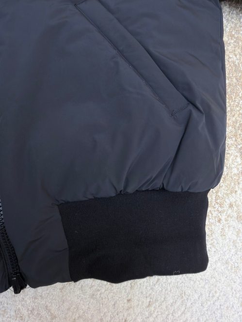 モンクレールスーパーコピー風デザイン