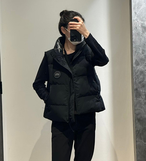 カナダグース 秋冬 ダウンスウェットやニット