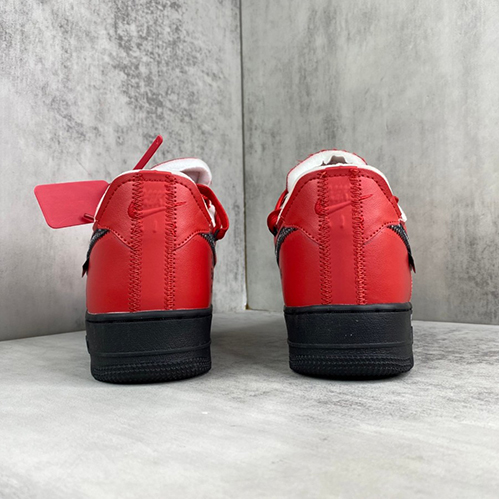 ナイキ &times; オフホワイト メンズ スニーカーレッド