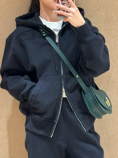 バーバリースーパーコピーらしい上品さとカジュアル