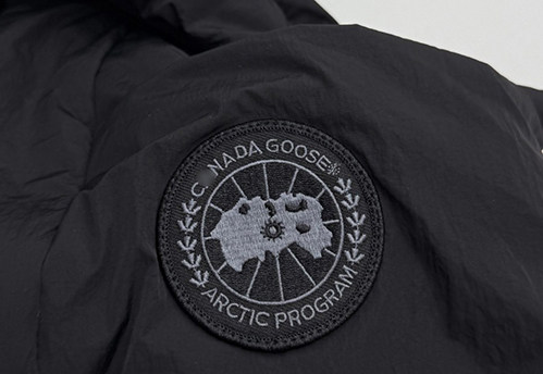 カナダグース 秋冬 ダウンスウェットやニット