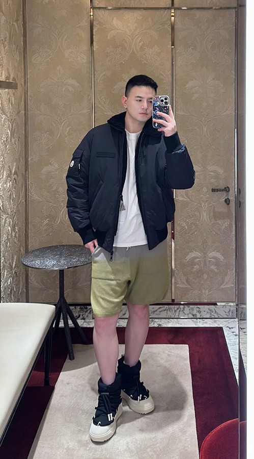 モンクレールスーパーコピー風デザイン