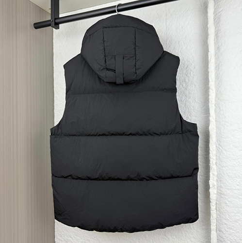 カナダグース 秋冬 ダウンスウェットやニット