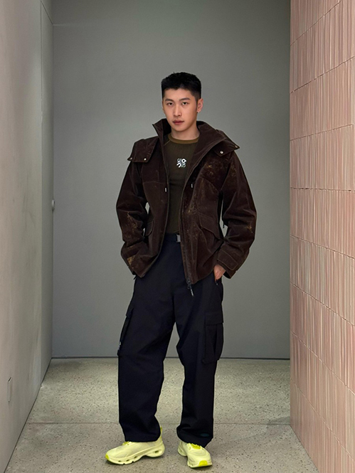 ロエベ ススーパーコピーウェットパンツルームウェア感が出にく