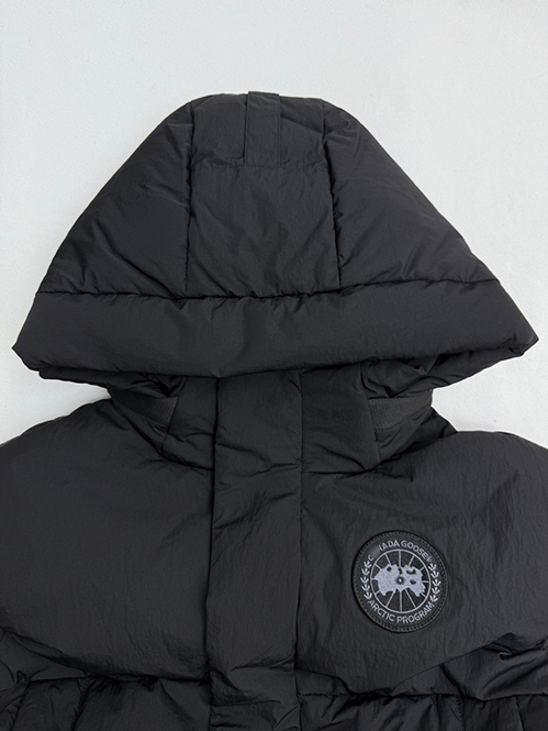 カナダグース 秋冬 ダウンスウェットやニット