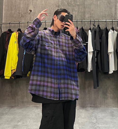 バレンシアガ メンズ／レディース シャツクール