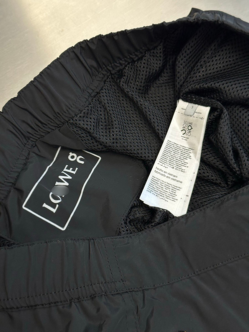 ロエベ ススーパーコピーウェットパンツルームウェア感が出にく