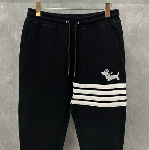 トム ブラウンスーパーコピー スウェットパンツブランドを象徴する