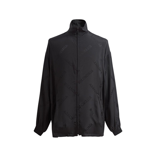 バレンシアガスーパーコピー ジャケット軽量で耐久性