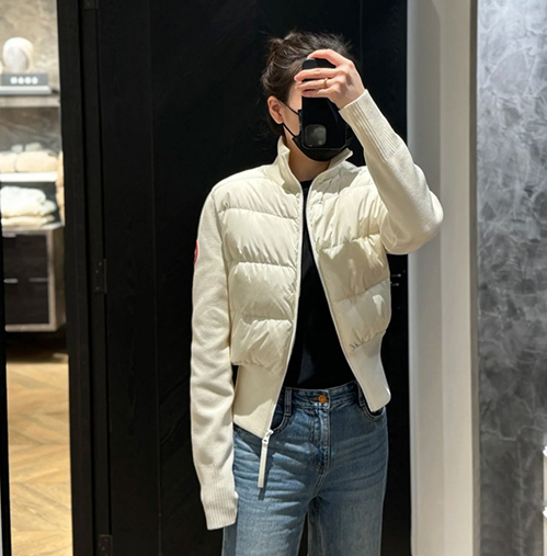 カナダグースレディース向けダウンジャケット