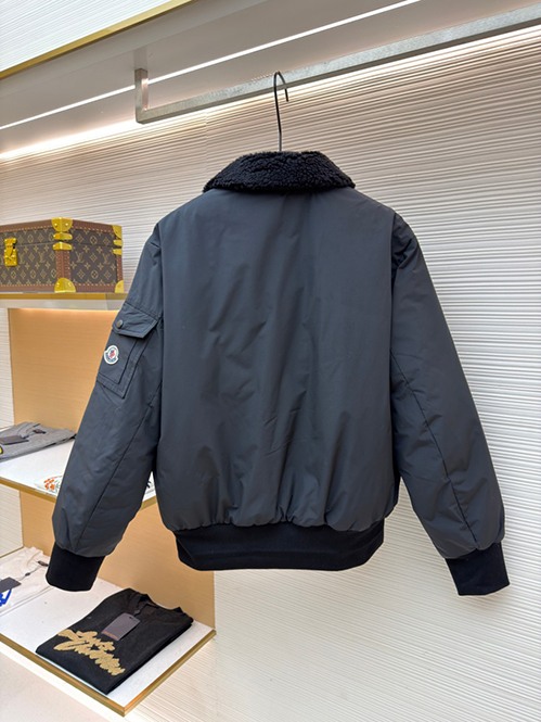 モンクレールスーパーコピー風デザイン