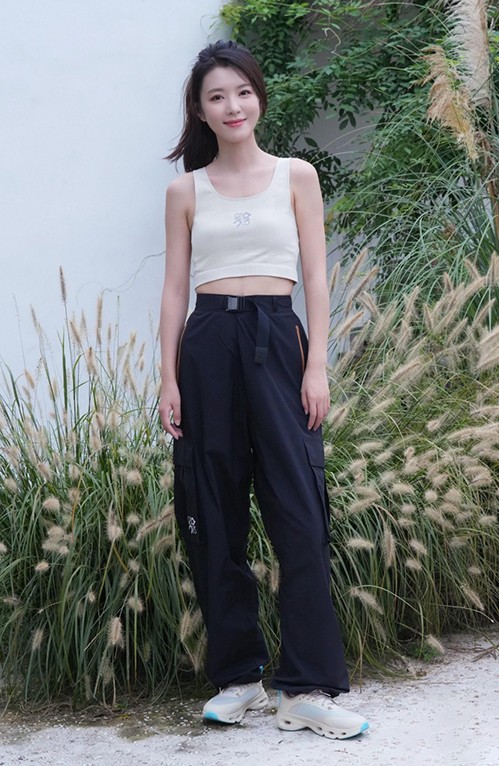 ロエベ ススーパーコピーウェットパンツルームウェア感が出にく