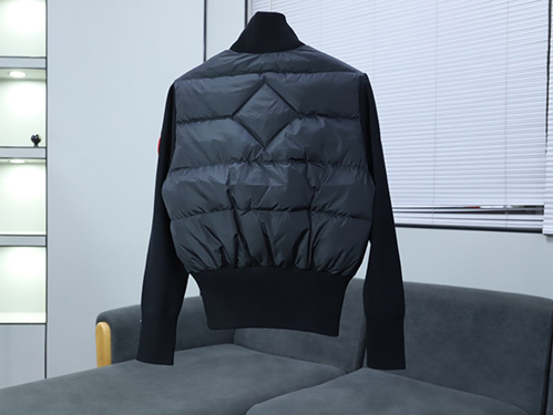 カナダグースレディース向けダウンジャケット