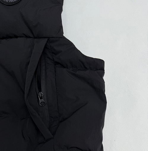 カナダグース 秋冬 ダウンスウェットやニット