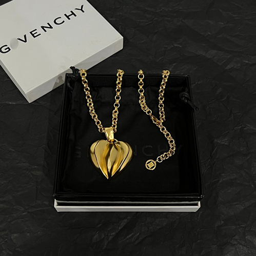 ジバンシィ アクセサリー高級感のある