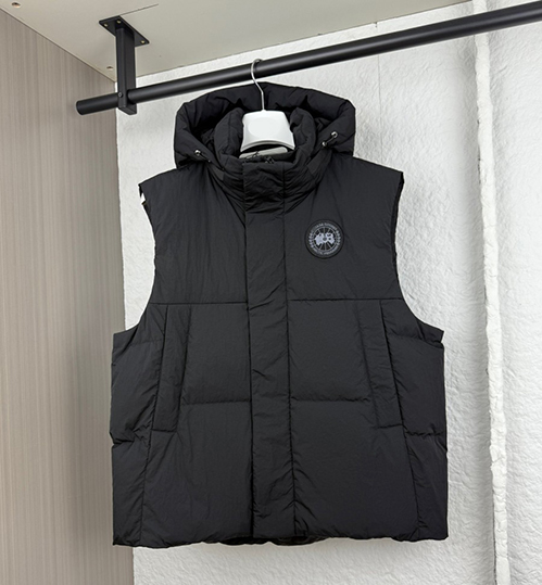 カナダグース 秋冬 ダウンスウェットやニット