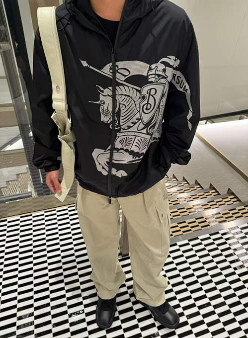 バーバリースーパーコピーらしい上品さとスポーティー