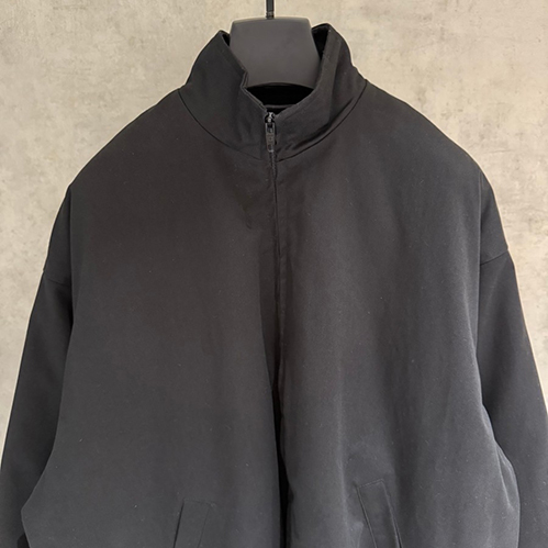 バレンシアガ 中綿ジャケットオーバーサイズ・ウインドブレーカー