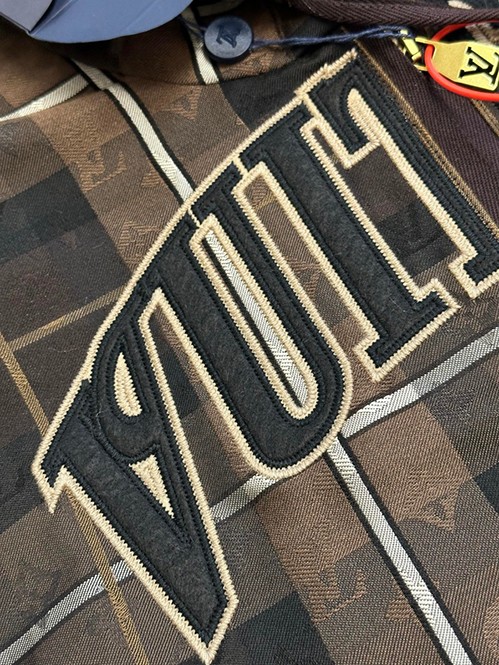 ルイ・ヴィトンスーパーコピー ジャケットアウター圧倒的な存在感