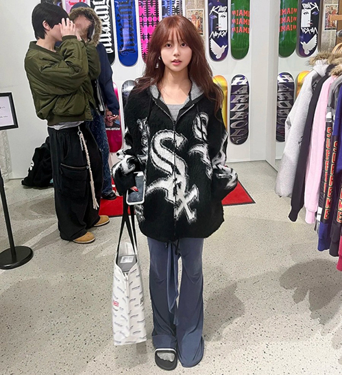 シュプリームスーパーコピー ニットフードジャケット パーカートリート