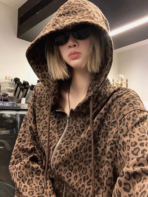 シュプリーム スーパーコピーフードジャケット パーカーアウター日常からストリート