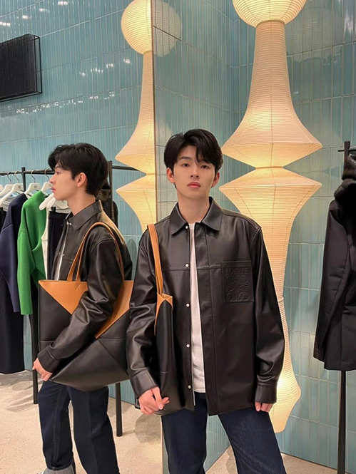 ロエベ スーパーコピーレザージャケット アウター合皮素材