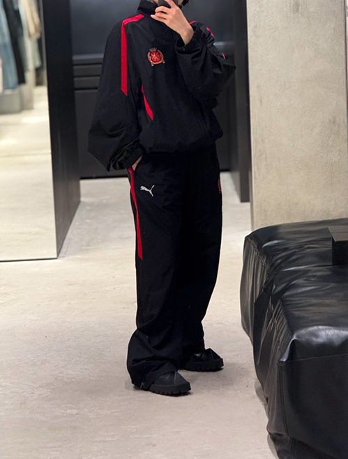 バレンシアガ &times; プーマコラボ スウェットパンツ