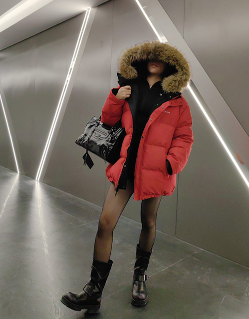 バレンシアガ 両面ジャケットグースダウン使用