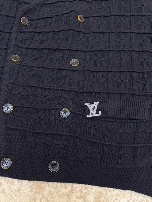 ルイ・ヴィトン ニットカーディガン高級感と端正な雰囲気