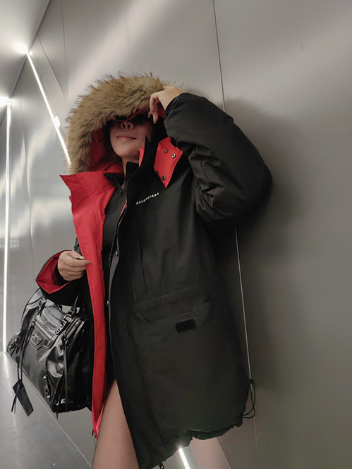 バレンシアガ 両面ジャケットグースダウン使用