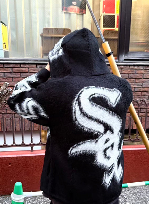 シュプリームスーパーコピー ニットフードジャケット パーカートリート