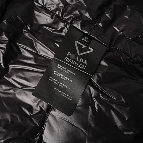 プラダスーパーコピー ダウンジャケット アウターボンバージャケットMA-1タイプ
